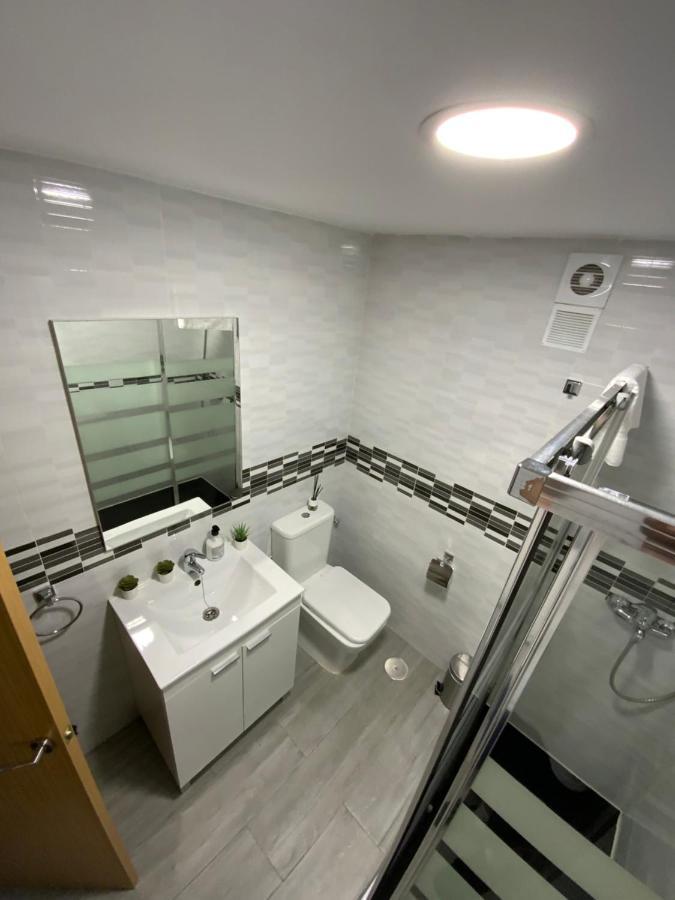 4 Capulino Apartamentos มาลากา ภายนอก รูปภาพ