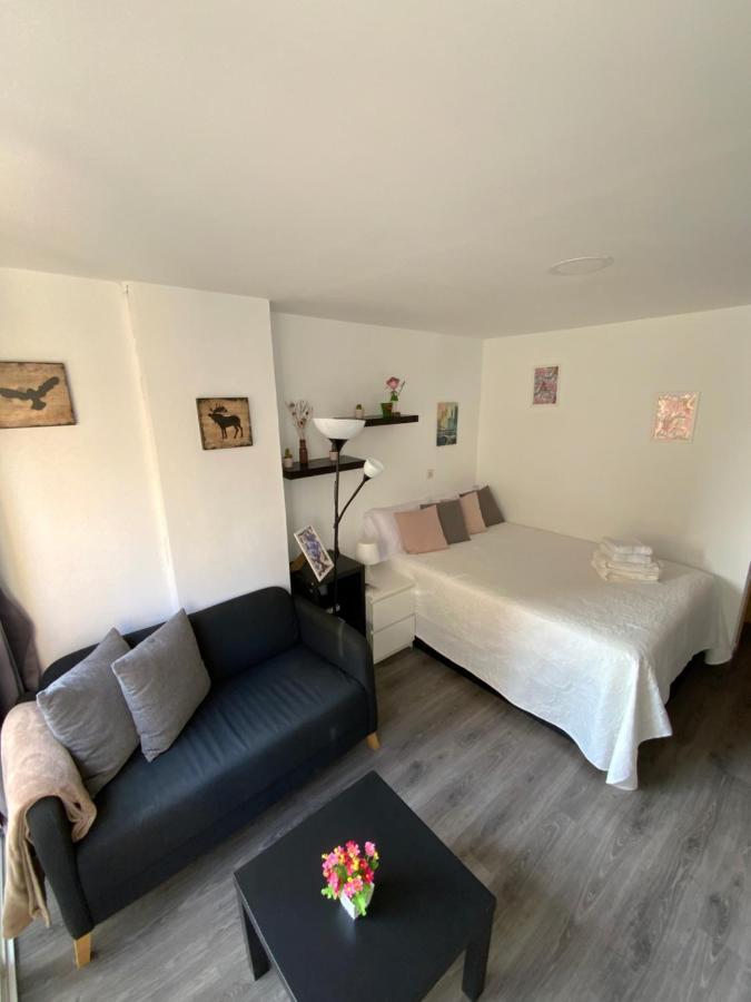 4 Capulino Apartamentos มาลากา ภายนอก รูปภาพ