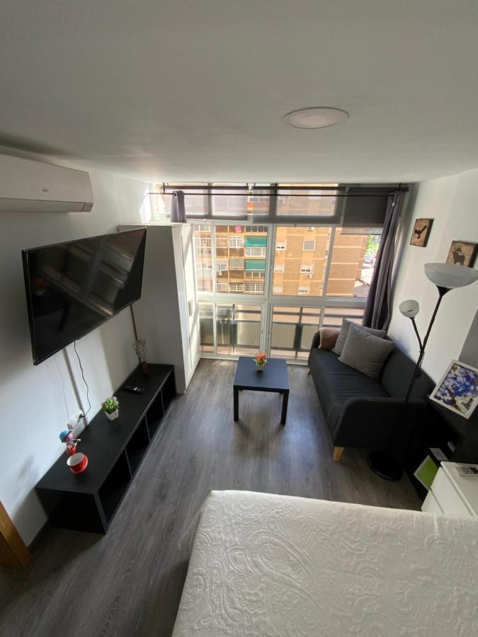 4 Capulino Apartamentos มาลากา ภายนอก รูปภาพ