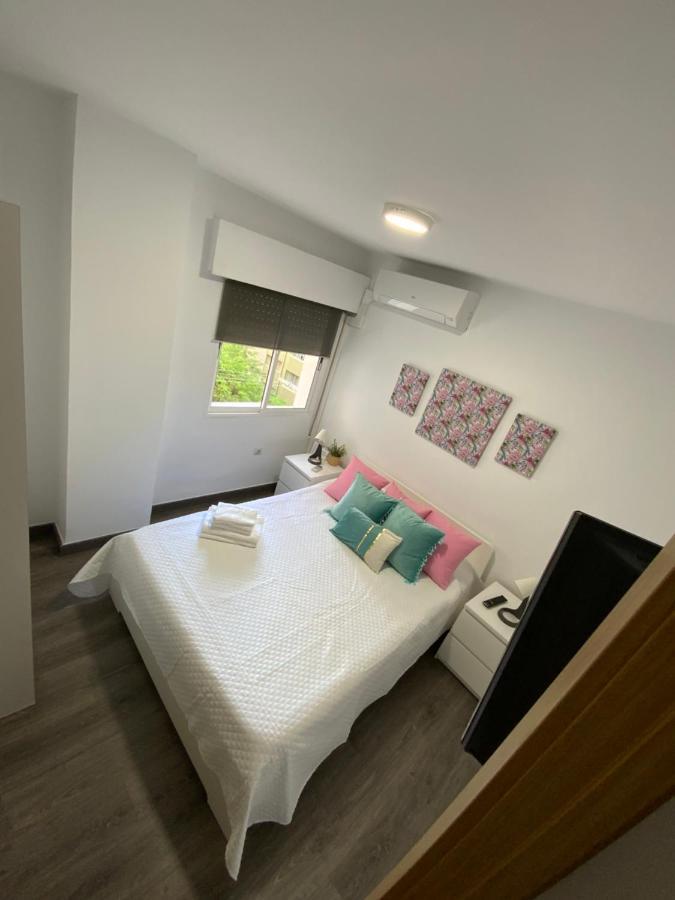 4 Capulino Apartamentos มาลากา ภายนอก รูปภาพ
