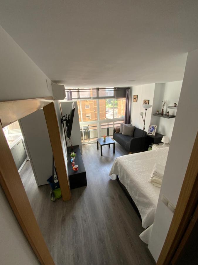 4 Capulino Apartamentos มาลากา ภายนอก รูปภาพ